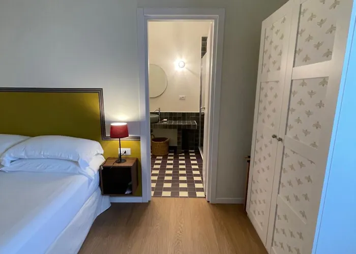 Flowers - Ponte Milvio Pensjonat 4*
