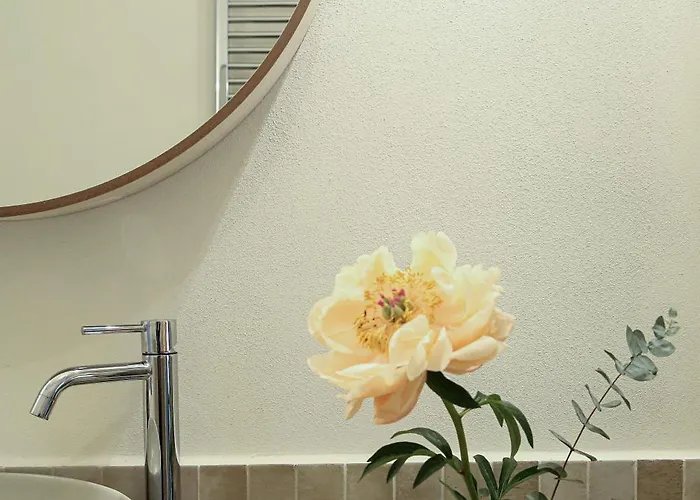 Flowers - Ponte Milvio 4*